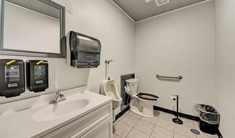 107 N Main Ave, Alburnett, IA 52202