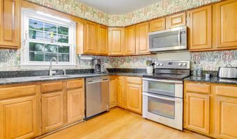 3456 GALLOWS Rd, Annandale, VA 22003