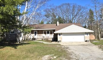 1051 Highland Ct, Alpena, MI 49707