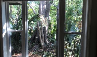 123 Ave L, Apalachicola, FL 32320