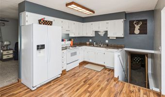 205 NE 9th St, Ankeny, IA 50021