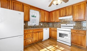 469 Appleton St, Arlington, MA 02476