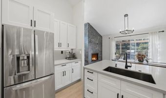 8981 Circle R Vw, Escondido, CA 92026