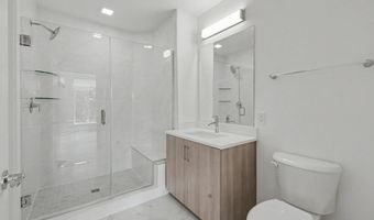 701 N HENRY St 401, Alexandria, VA 22314