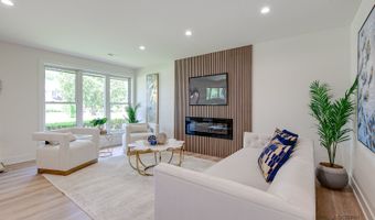1729 N Mitchell Ave, Arlington Heights, IL 60004