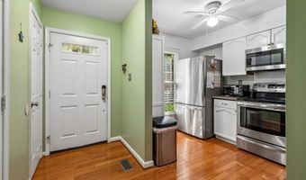 2544- D S ARLINGTON MILL Dr, Arlington, VA 22206