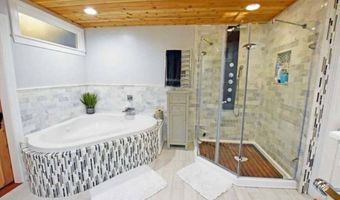 20 Park St, North Providence, RI 02904