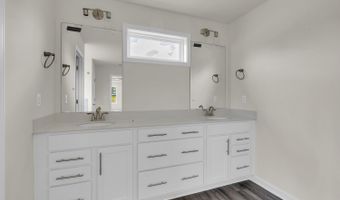 135 Hunter Ridge Dr, Boiling Springs, SC 29316