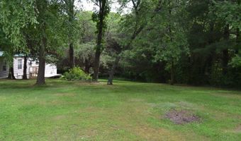 305 N Eighth St, Albion, IL 62806