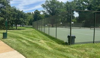 6621 WAKEFIELD Dr 504, Alexandria, VA 22307