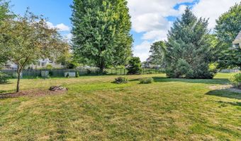 6686 Woodcrest Dr, Avon, IN 46123