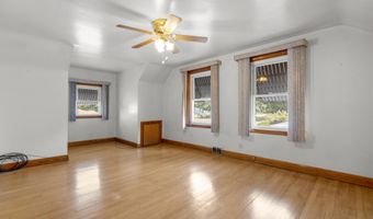 362 Wakelee Ave, Ansonia, CT 06401