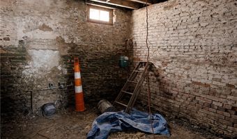 431 E Carson St, Airville, PA 15203