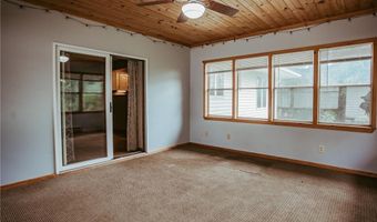 610 25th St SW, Austin, MN 55912