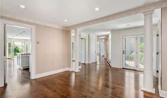 517 Tuckerman Ave, Middletown, RI 02842