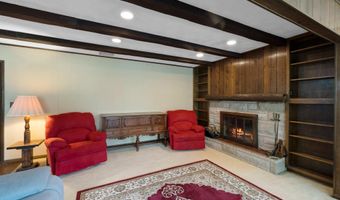 213 S Clark St, Auburn, IN 46706