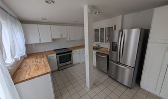 1609 A Iwi Way B, Honolulu, HI 96816
