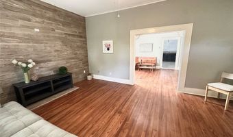 402 5th St, Benton, LA 71006