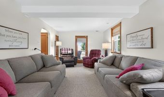 828 HOFFNAGLE St, Philadelphia, PA 19111
