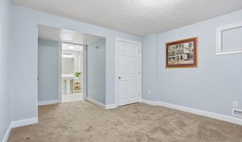 50 Golden Run Rd, Bolton, MA 01740