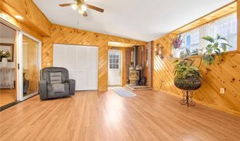 1 Pinehurst Rd, East Providence, RI 02915