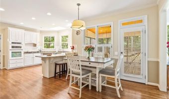 3095 Walnut Creek Dr, Alpharetta, GA 30005