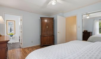 3401 Woodview Pl, Columbus, OH 43220