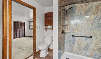 1001 W BELL Ave, Appleton, WI 54914