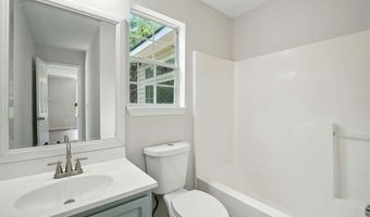 16 Oak Grv, Adairsville, GA 30103