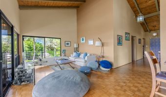 44-519 Kaneohe Bay Dr, Kaneohe, HI 96744