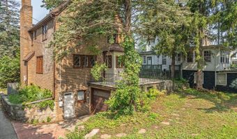 914 Ash St, Baraboo, WI 53913
