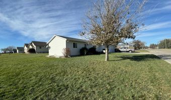 1008 S 10th Ave, Britton, SD 57430