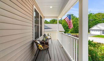 39 Pineview Dr, Candia, NH 03034