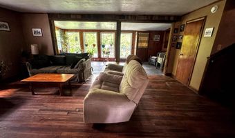 118 Foster Dr, Bennington, VT 05201