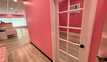 1289 Cranston St, Cranston, RI 02920