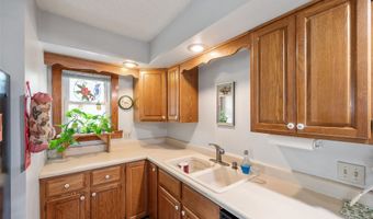 4370 NE 64th St, Altoona, IA 50009