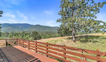 11597 Corp Ranch Rd, Ashland, OR 97520
