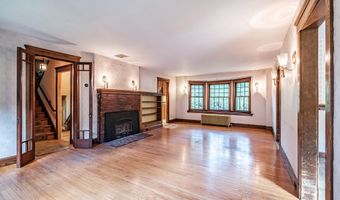 4 Pineway Dr, Auburn, ME 04210