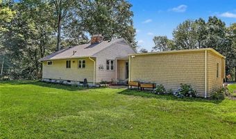 15 Highland Rd, Glocester, RI 02814