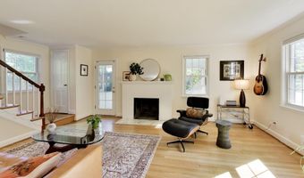 7208 EARLY St, Annandale, VA 22003