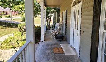 178 HUNTINGTON Trce, Anniston, AL 36207