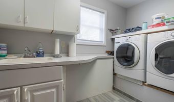 124 Bethesda St NW, Alexandria, MN 56308