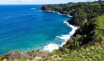 402 Mehana Rd, Haiku, HI 96708