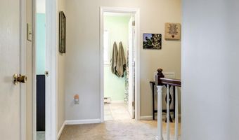 222 MILLER Rd, Akron, PA 17501