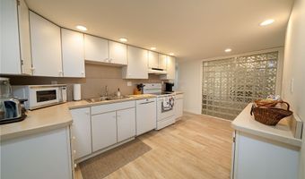 133 Linden Ave B, Branford, CT 06405