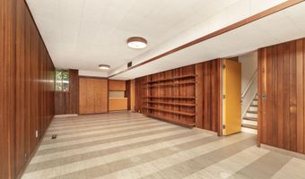 2707 Englave Dr, Ann Arbor, MI 48103