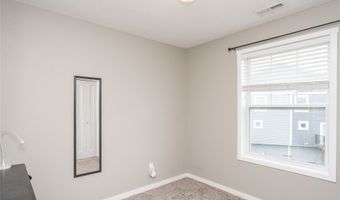 2714 NW Lois Ln, Ankeny, IA 50023