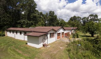 213 Patterson Creek Dr, Alderson, WV 24910