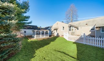 3 Rosewood Ln, Cromwell, CT 06416