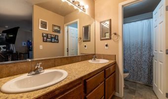 6521 Blue Springs Rd, Casper, WY 82604